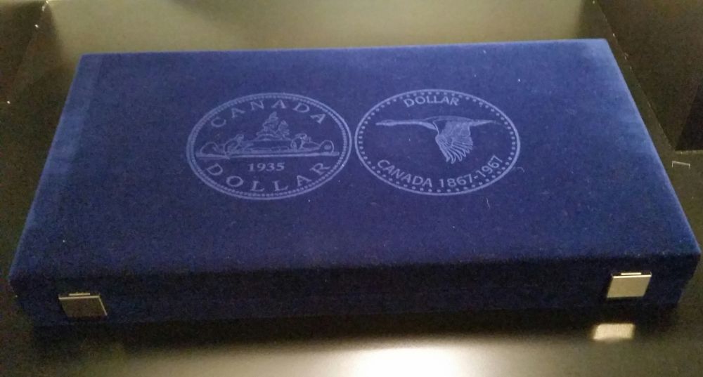 How-Would-You-Display/Store-Canadian-Dollars?